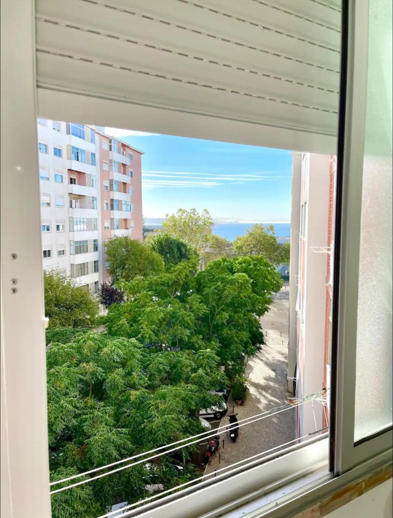 Sea View Apartment & 4 Minutes Walk To The Beach ปาโซ ดิ อาร์โคส ภายนอก รูปภาพ