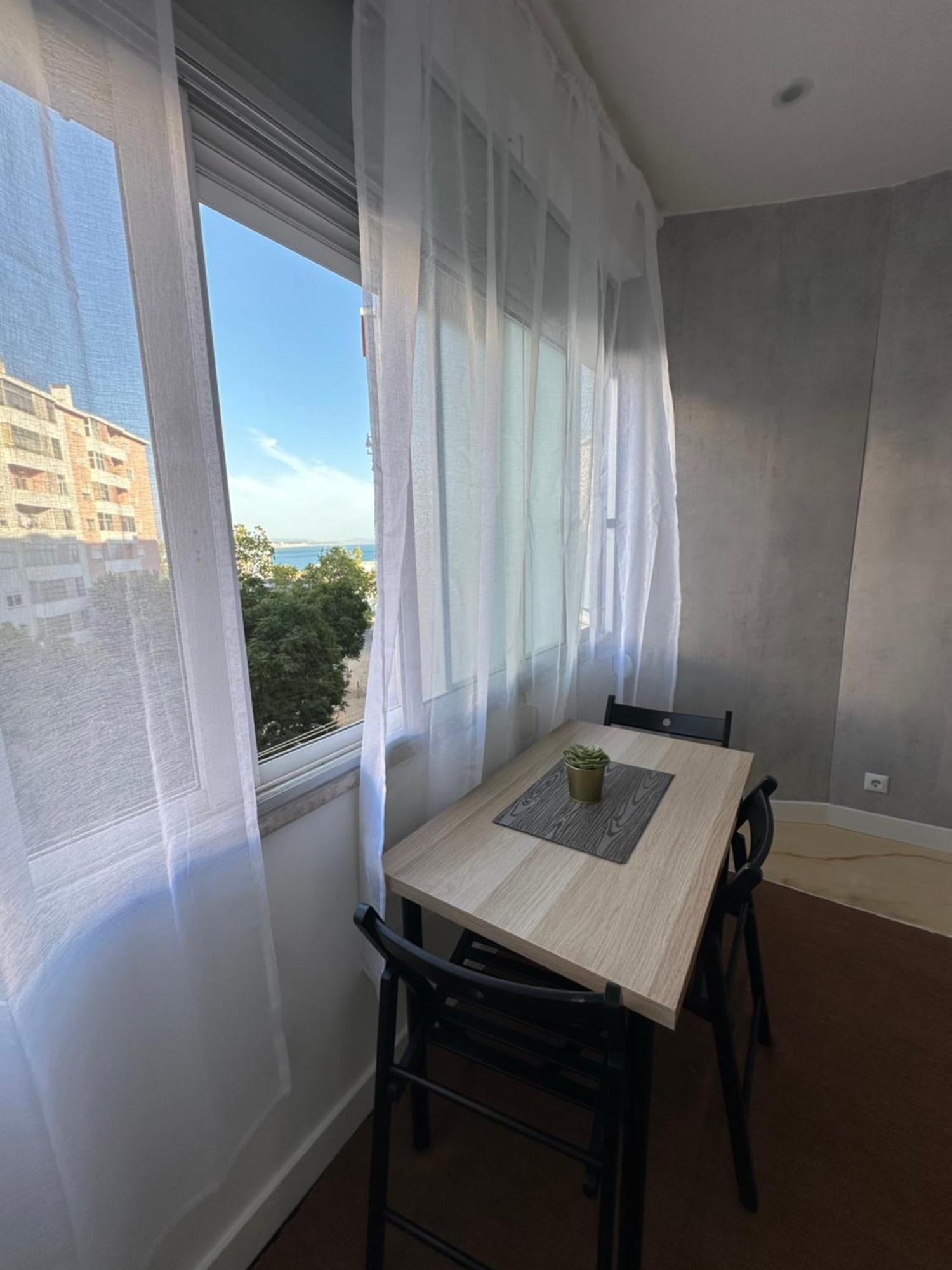 Sea View Apartment & 4 Minutes Walk To The Beach ปาโซ ดิ อาร์โคส ภายนอก รูปภาพ