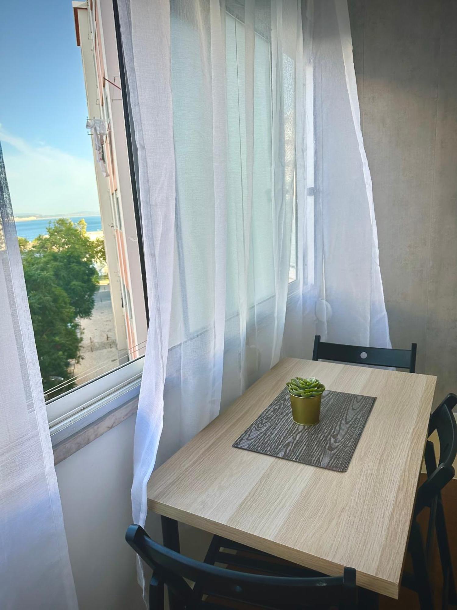 Sea View Apartment & 4 Minutes Walk To The Beach ปาโซ ดิ อาร์โคส ภายนอก รูปภาพ